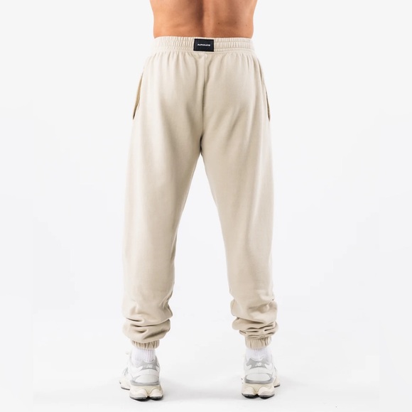 Alphalete- EARTH DYE GRAPHIC JOGGER - Picture 3 of 7